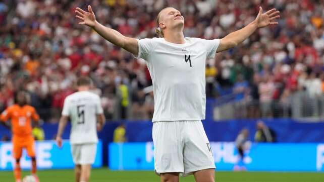 Haaland und Nusa schießen Norwegen ins WM-Achtelfinale