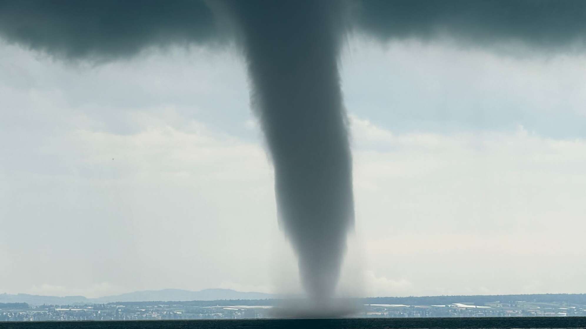 Wasserhose auf dem Bodensee