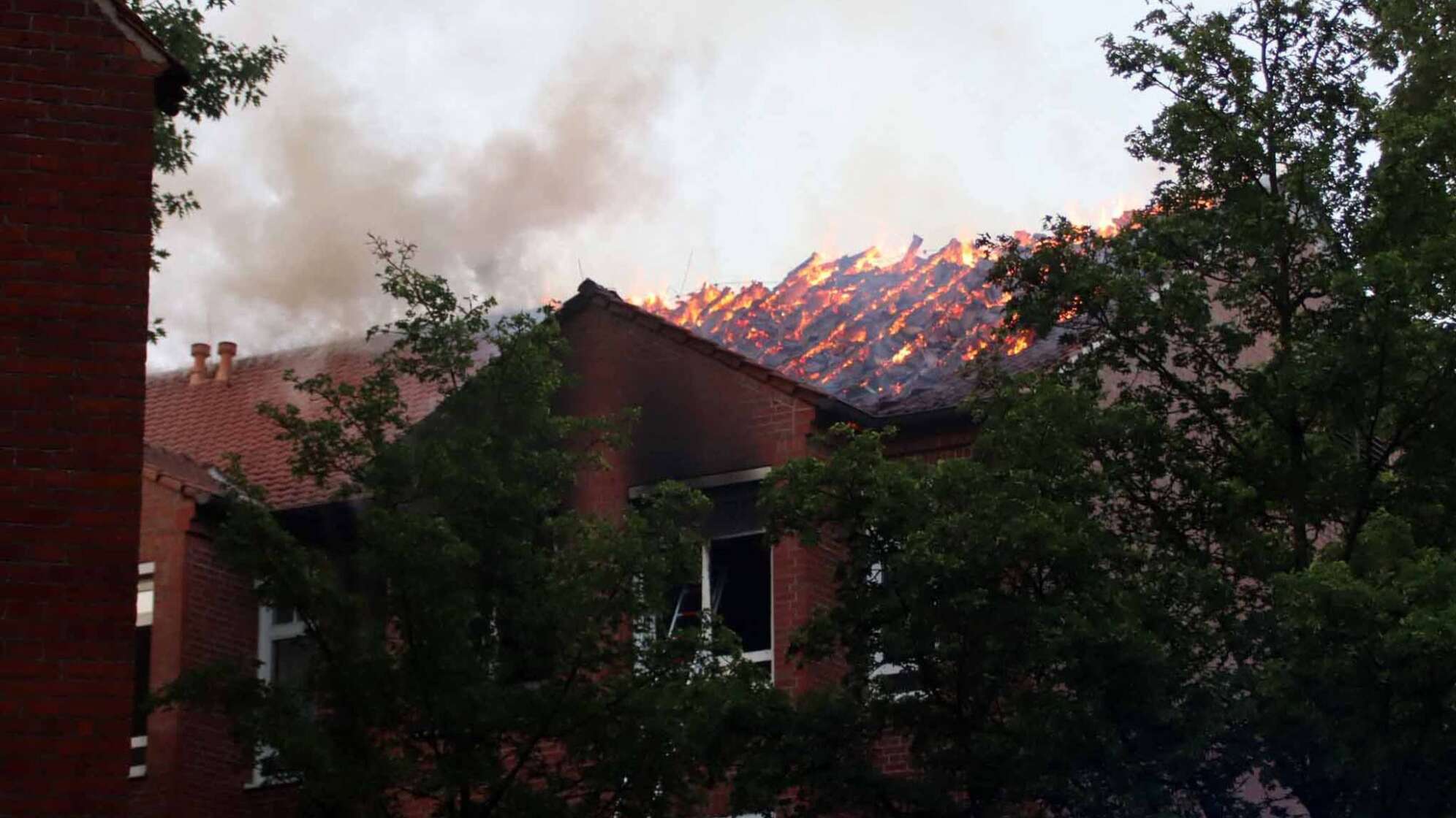 Dachstuhlbrand in Krankenhaus in Ludwigslust