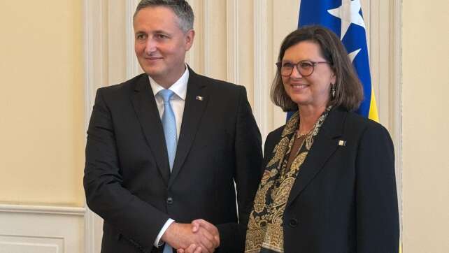 Die P-Frage reist mit: Ilse Aigner auf Bosnien-Besuch