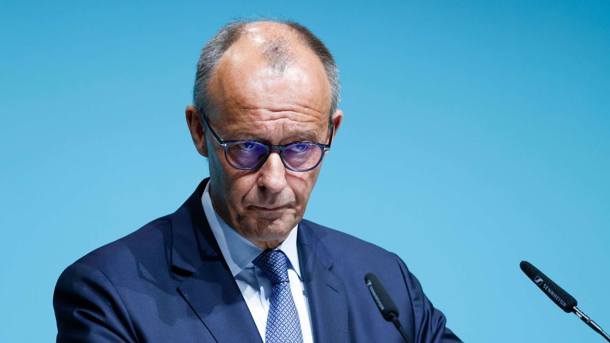 Kanzler Friedrich Merz beim Parteitag der NRW-CDU
