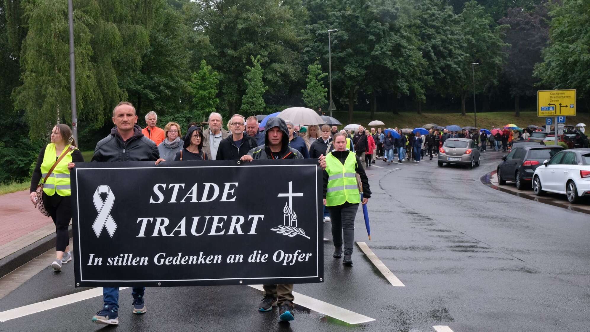 Gedenken nach Schüssen in Jugendhilfeeinrichtung mit sechs Toten