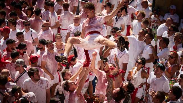 Umstrittenes Stierhatz-Festival in Spanien eröffnet