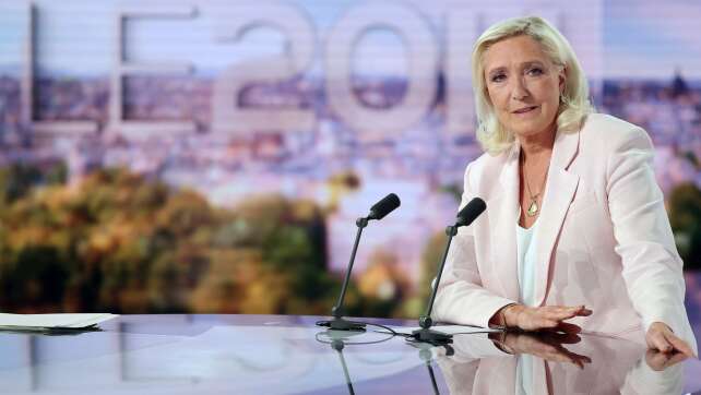 Trotz Haftstrafe: Le Pen zieht in Präsidentschaftswahl