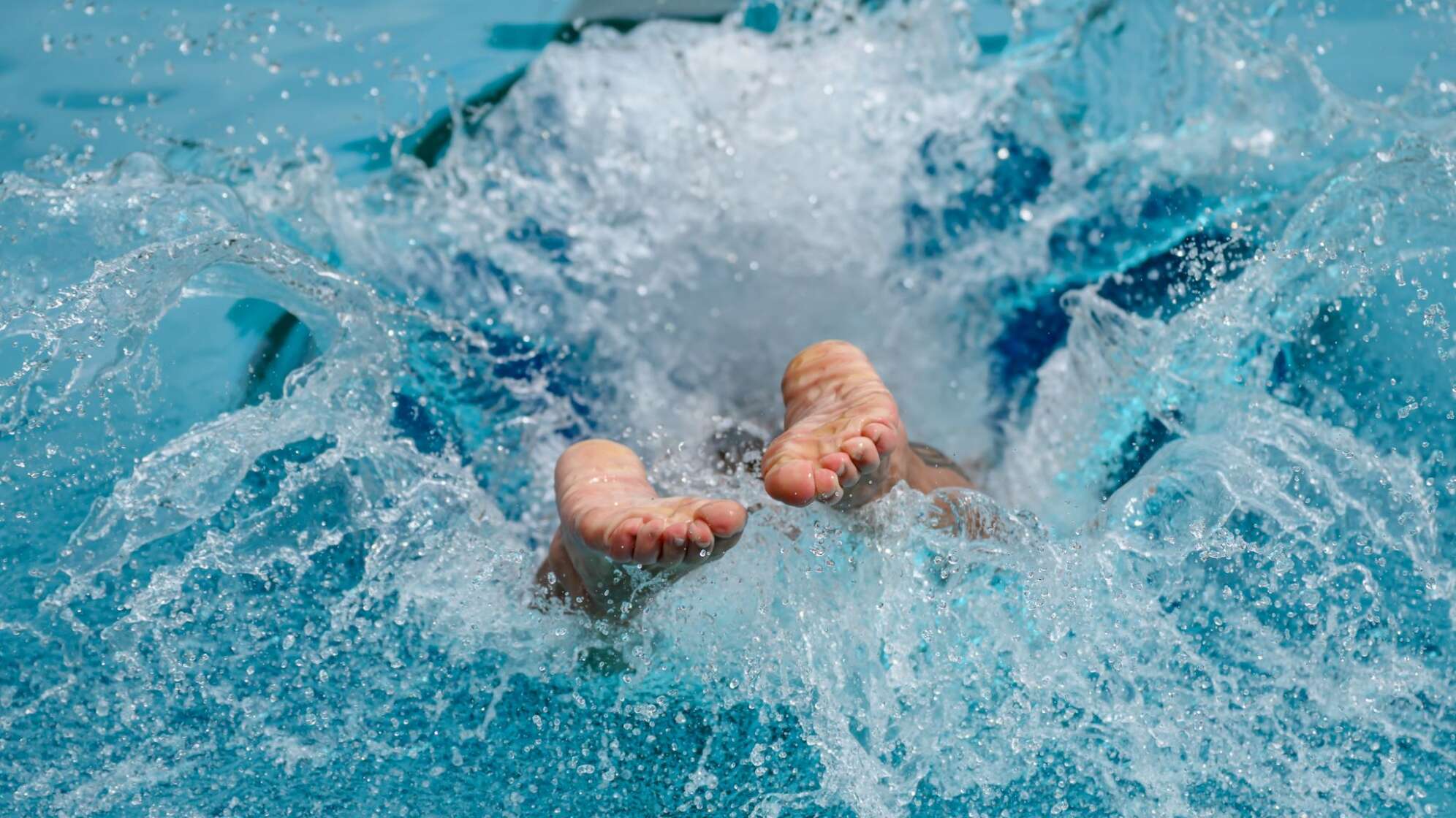Abkühlung im Freibad