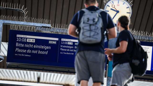 Bekennerbrief nach Brand - Sabotageverdacht an Bahnstrecke
