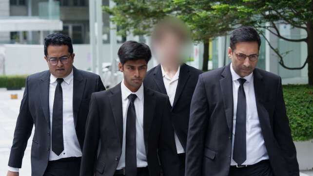 Singapur: Franzose wegen Trinkhalm-Streichs vor Gericht