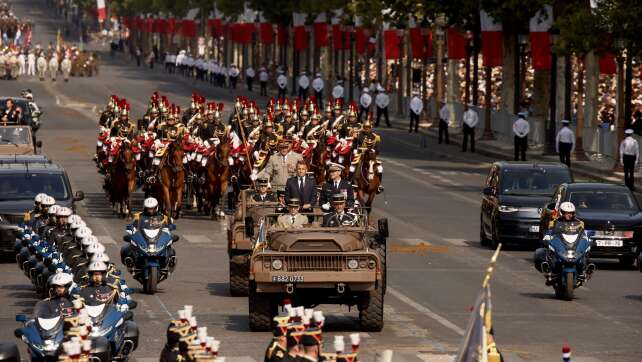 Größte Militärparade unter Macron - Ukraine im Fokus