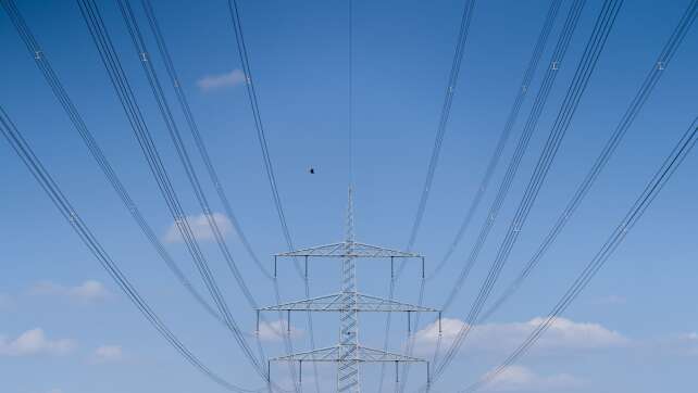 Energiewende macht Fortschritt - neue Leitung senkt Kosten