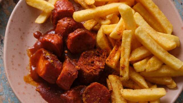 Azubi Bastis legendäre Currywurst-Soße: Das Rezept