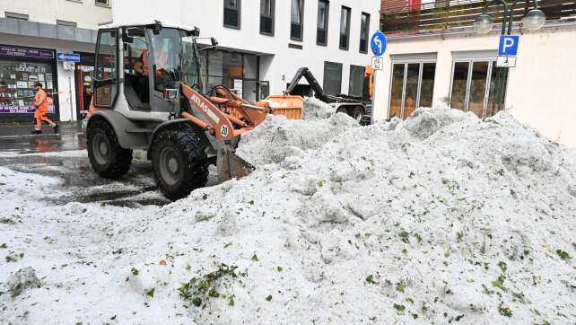 Unwetter: Überflutete Straßen und Stromausfall in Reutlingen