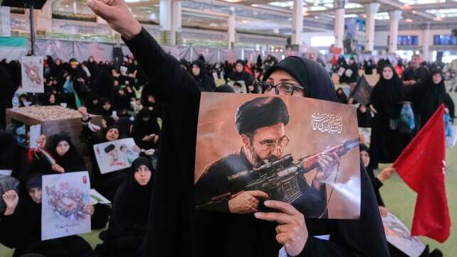 Trump droht Iran mit Angriffen auf zivile Infrastruktur