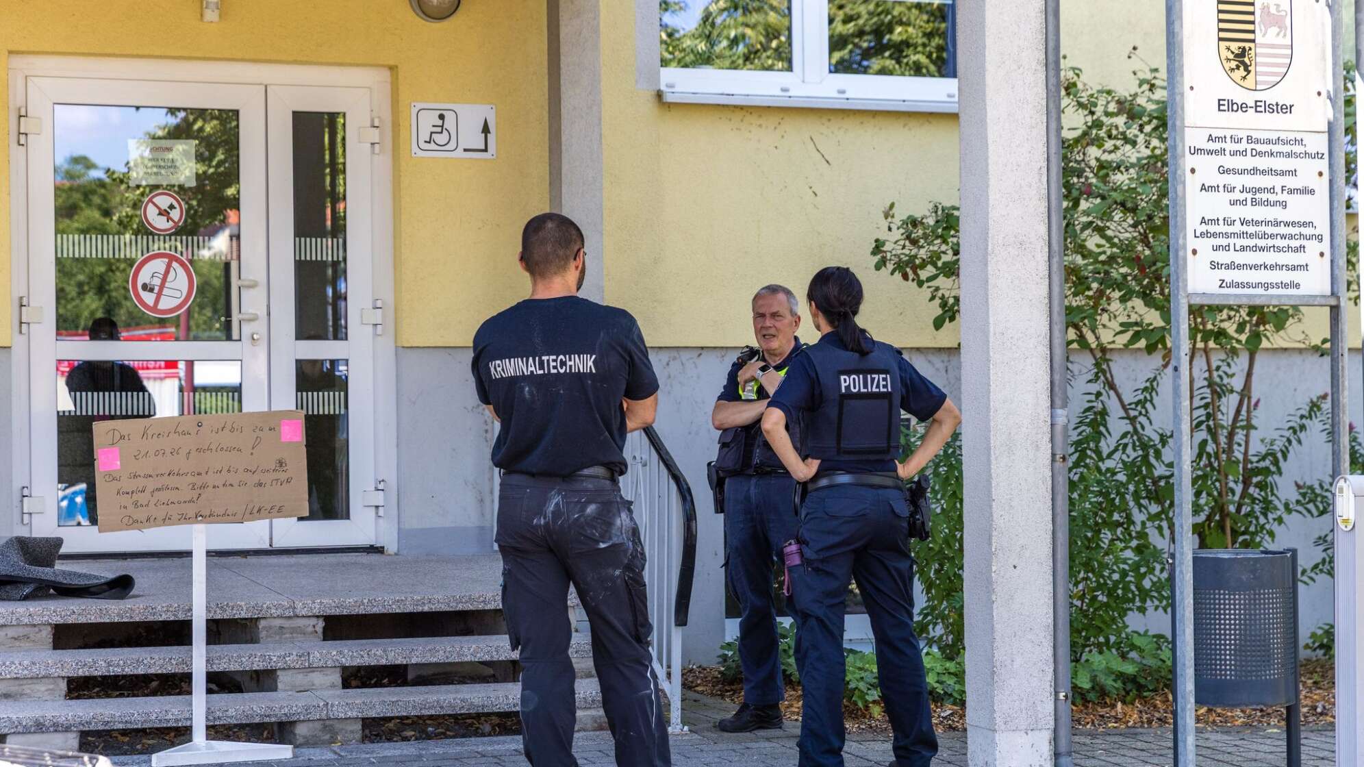 Angriff auf Mitarbeiter in Kreisverwaltung Elbe-Elster