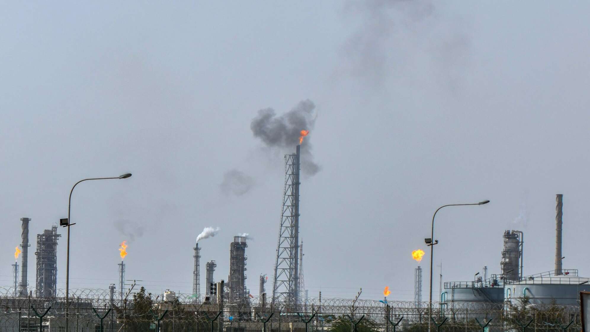 Kuwait verurteilt iranische Angriffe - Schaden an Ölanlage