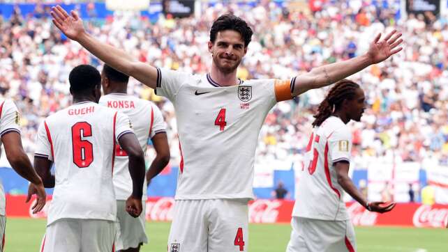 Buhrufe und Spektakel: Tuchel wird mit England Dritter