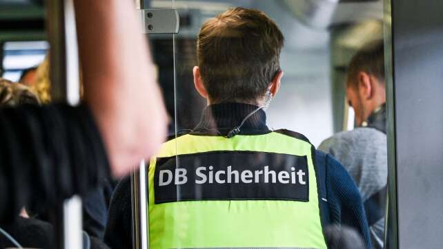 Nach Angriff in Regionalzug: Ermittlungen gehen weiter