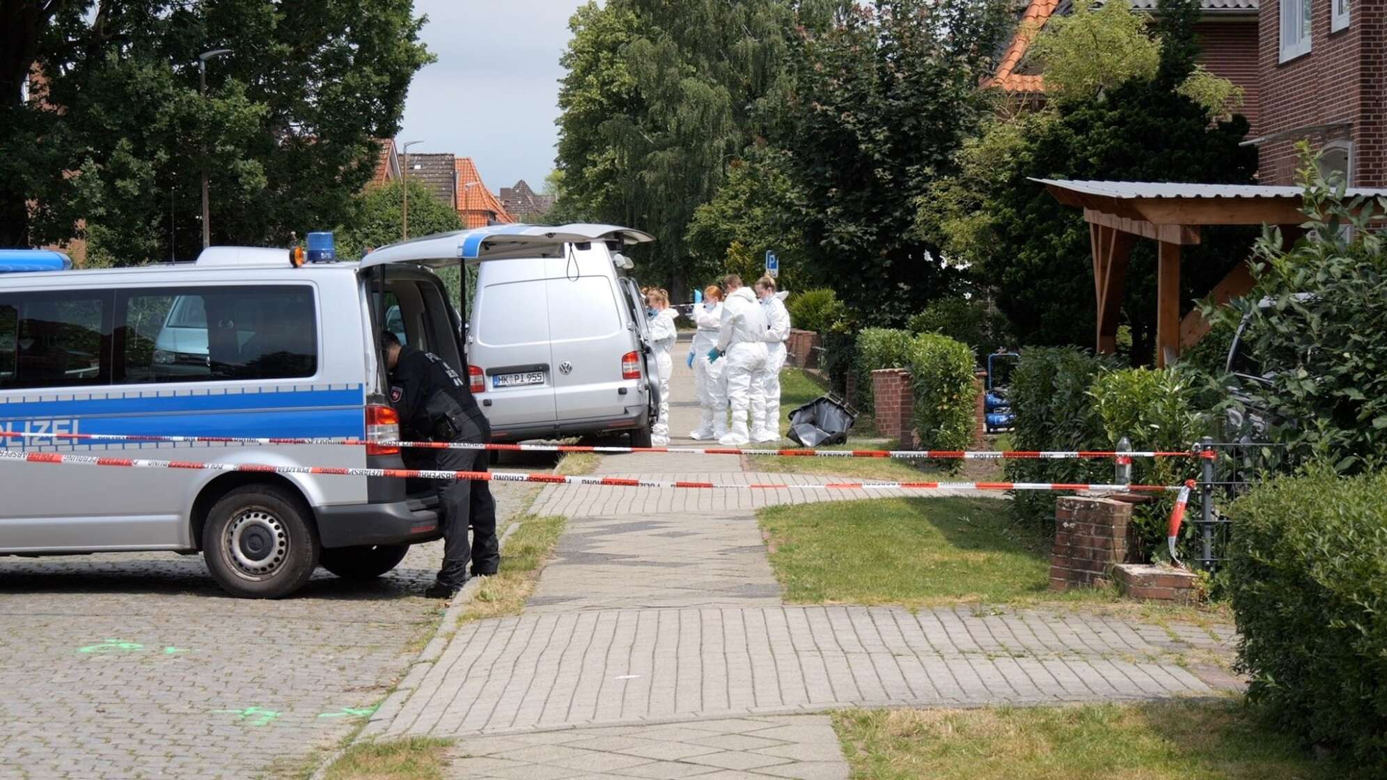 Schüsse in Jugendeinrichtung - Mehrere Tote in Stade