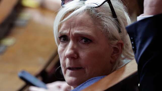 Le Pen legt Revision ein – Wahlkampfstart ohne Fußfessel