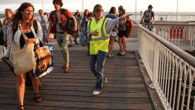 Brände am Atlantik: Frankreich evakuiert 63.000 Menschen