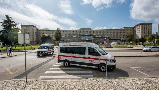 Kleines Mädchen stirbt vergessen in Kita-Bus