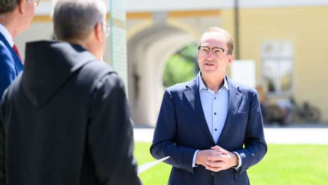 Dobrindt verteidigt Abschiebungen nach Afghanistan