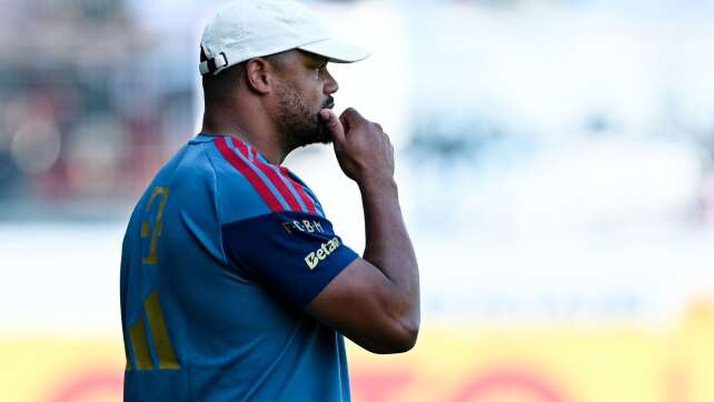 Olise bleibt Gesprächsthema bei Bayern-Test in Wiesbaden