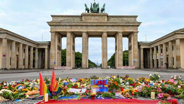 Mutter aus Polen stirbt bei CSD-Anschlag in Berlin