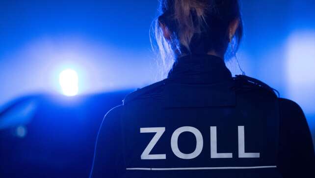 Nagelstudio und Co. - Zolldurchsuchung wegen Schwarzarbeit