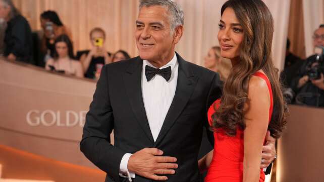 Clooneys fliehen vor Waldbränden aus Haus in Südfrankreich