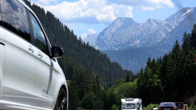 Fernpass gesperrt - Bislang kein Chaos in Bayern
