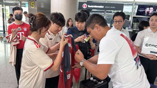 FC Bayern begeistert in Südkorea empfangen