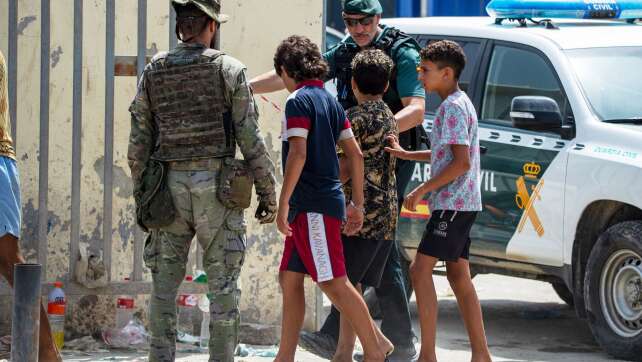 Ceuta kehrt zur Normalität zurück - Mindestens 72 Tote
