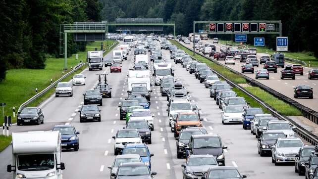 Baustellen und Ferienverkehr belasten Bayerns Autobahnen