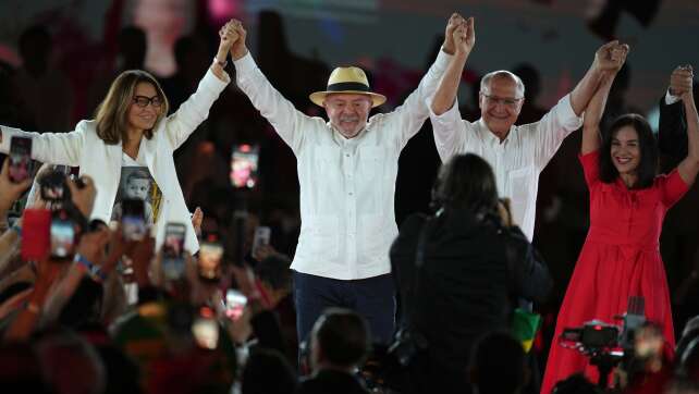 Lula will vierte Amtszeit – Duell mit Bolsonaros Sohn