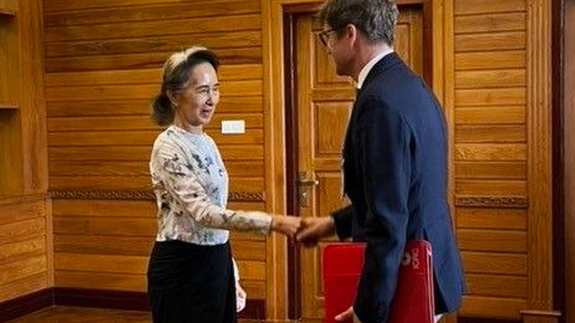 Aung San Suu Kyi