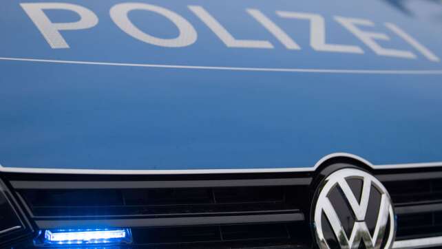 Nackte Frau randaliert in Nürnberg