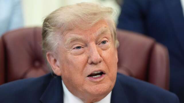 Nach Trump-Drohung: Angriff auf Schiff in Straße von Hormus