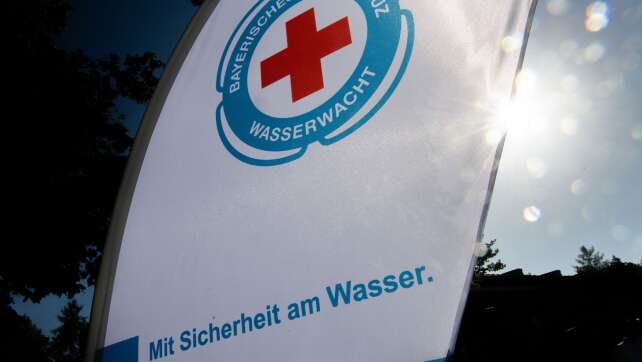 Zwei Einsätze: Wasserwacht rettet drei Kinder einer Familie