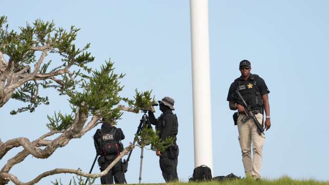 Polizei in LA nimmt vor Trump-Auftritt bewaffneten Mann fest