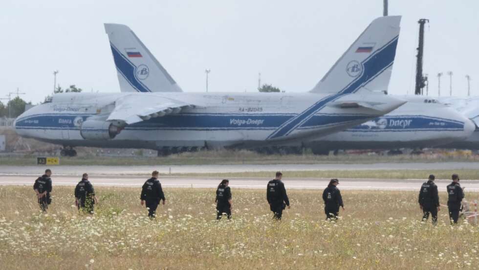 Drohne mit Sprengstoff am Flughafen - War es Russland?