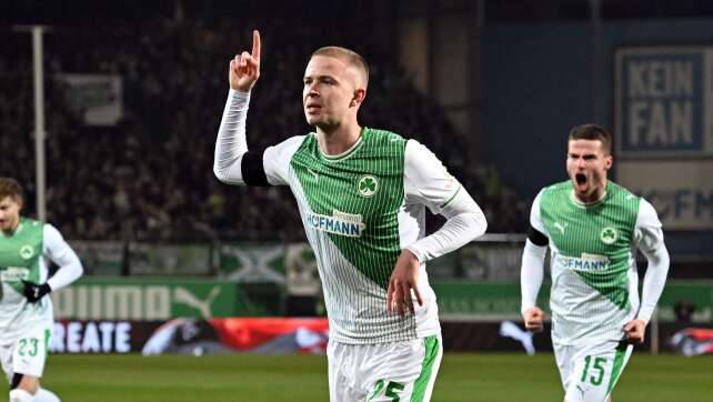 Bjarnason verlässt Fürth in Richtung Dänemark