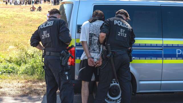 Gewalt bei «Schanzenfest» rund um YouTuber «Drachenlord»