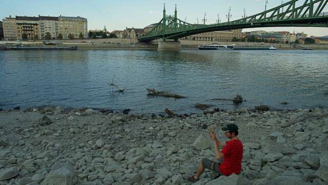 Wasserarme Donau wird zur Asservatenkammer der Geschichte