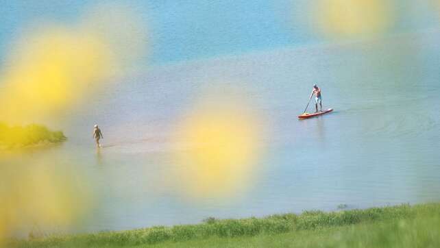Stand-up-Paddling: Was auf dem Wasser zu beachten ist