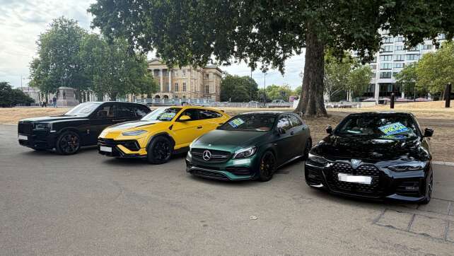 Londoner Polizei beschlagnahmt Dutzende Luxusautos