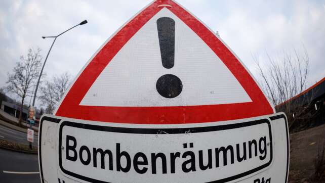 Bahnlinie Augsburg-Ulm wegen Bombenentschärfung gesperrt