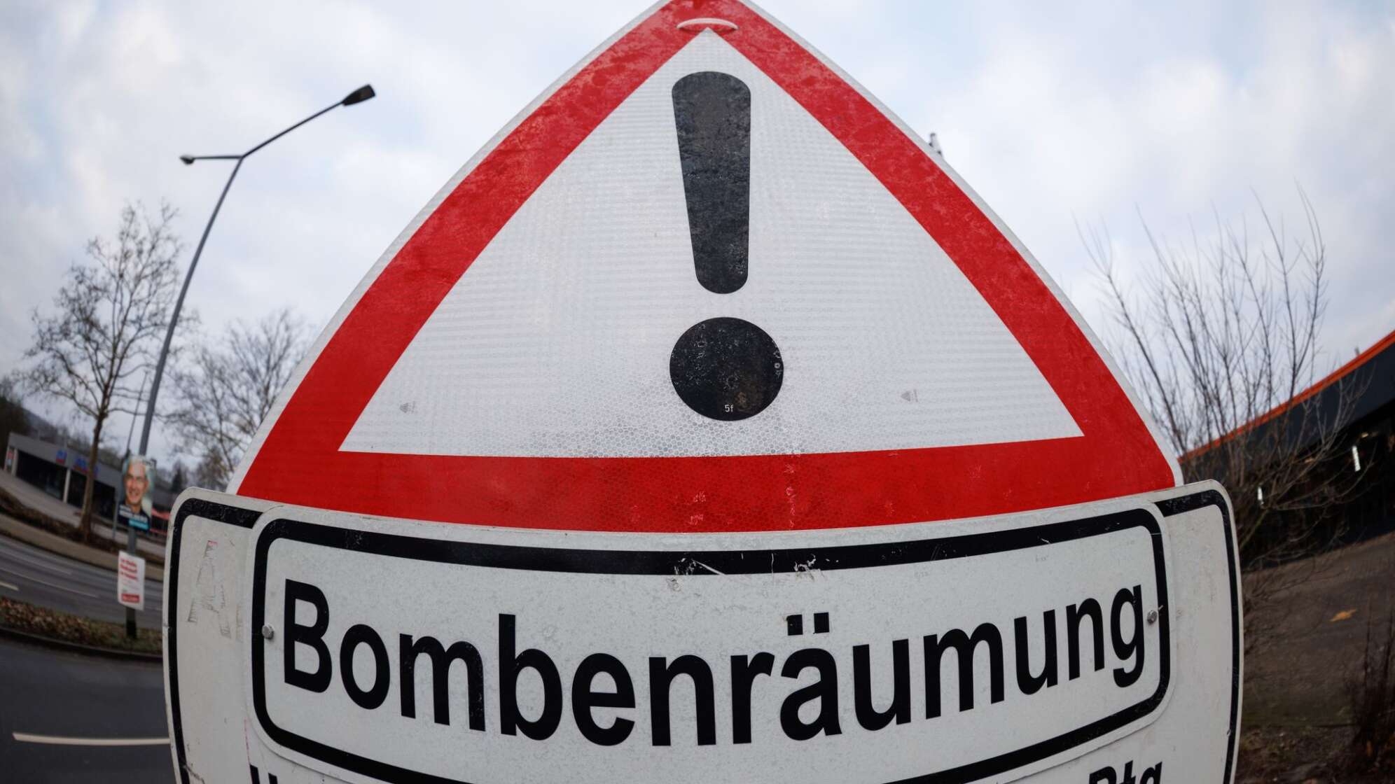 Bombenentschärfung Symbolbild