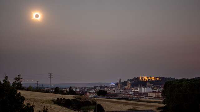 «Magisch» - Sonnenfinsternis begeistert Millionen in Spanien