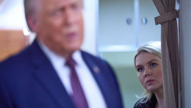 Trump braucht ein neues Sprachrohr: Karoline Leavitt geht