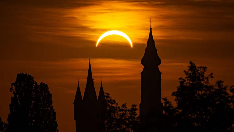 Partielle Sonnenfinsternis am 12. August 2026: Himmelsspektakel in Bayern